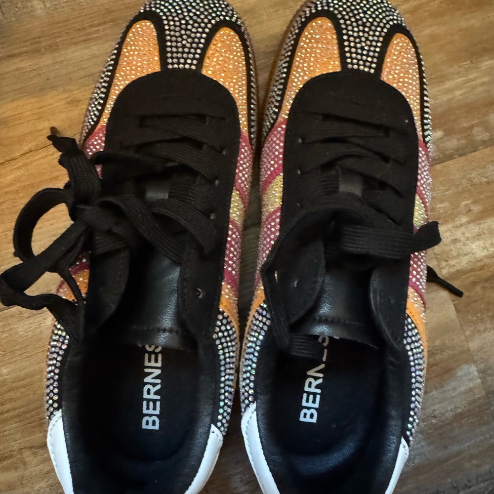 BERNESS Rhinestone Sneaker - Picture 4 of 4